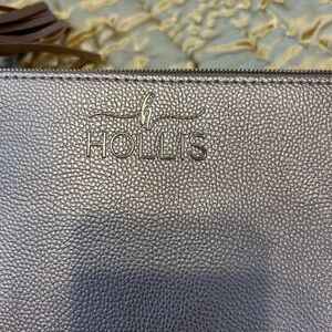 HOLLIS NWOT makeup bag and brush holder